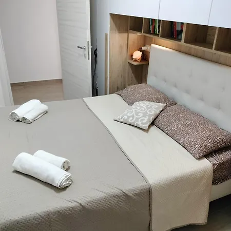 Dom wakacyjny Perla Marina Casa Vacanze *